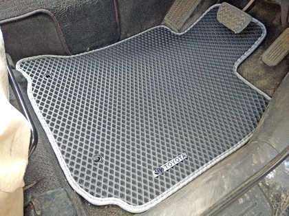 Ворсовые коврики на Toyota Wish I 2003&nbsp;-&nbsp;2009 в Чебоксарах