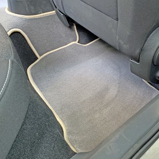 Коврики на Skoda Rapid I 2012 - 2020 в Чебоксарах Коврики на Skoda Rapid I 2012 - 2020 в Чебоксарах