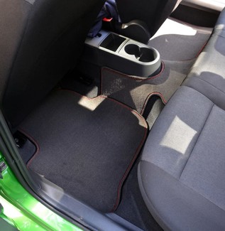 Коврики на Skoda Rapid I 2012 - 2020 в Чебоксарах Коврики на Skoda Rapid I 2012 - 2020 в Чебоксарах