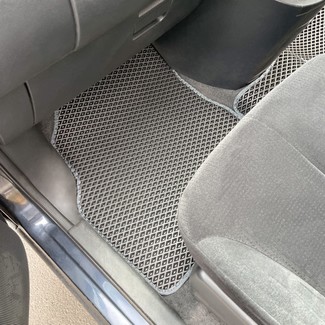 Ворсовые коврики на Nissan Lafesta (B30) 2004 - 2012 в Чебоксарах Ворсовые коврики на Nissan Lafesta (B30) 2004 - 2012 в Чебоксарах