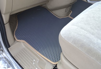 Ворсовые коврики на Nissan Serena (C24) 1999&nbsp;-&nbsp;2005 в Чебоксарах