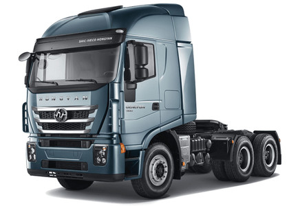 Коврики на Hongyan SAIC-IVECO Genlyon кабина C500 2023 - 2026 в Чебоксарах Коврики на Hongyan SAIC-IVECO Genlyon кабина C500 2023 - 2026 в Чебоксарах