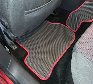 Ворсовые коврики на Seat Leon II 2005 - 2013 в Чебоксарах Ворсовые коврики на Seat Leon II 2005 - 2013 в Чебоксарах