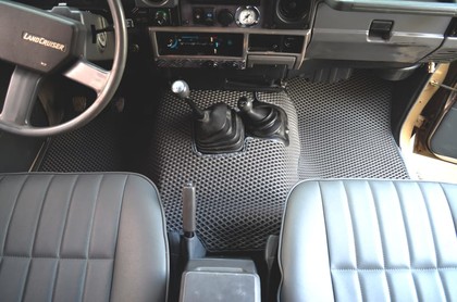 Ворсовые коврики на Toyota Land Cruiser 70 2006&nbsp;-&nbsp;2026 в Чебоксарах