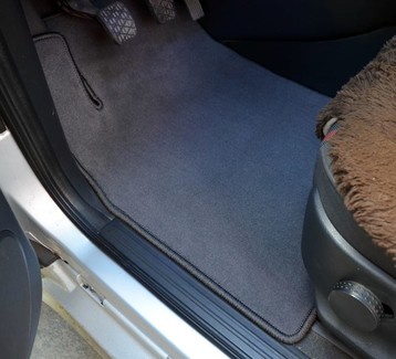 Ворсовые коврики на Mercedes Vaneo 2001 - 2006 в Чебоксарах Ворсовые коврики на Mercedes Vaneo 2001 - 2006 в Чебоксарах