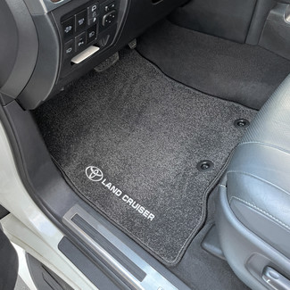 Ворсовые коврики на Toyota Land Cruiser 200 2007 - 2021 в Чебоксарах Ворсовые коврики на Toyota Land Cruiser 200 2007 - 2021 в Чебоксарах