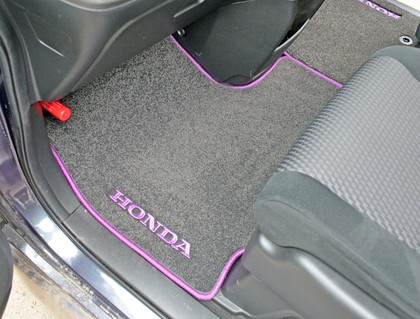 Ворсовые коврики на Honda StepWGN V 2015 - 2022 в Чебоксарах Ворсовые коврики на Honda StepWGN V 2015 - 2022 в Чебоксарах