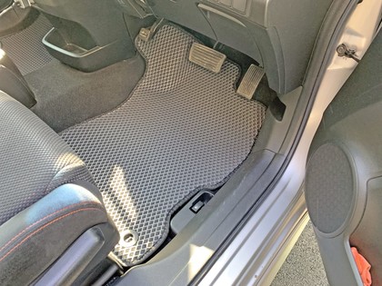 Ворсовые коврики на Honda Stream II 2006 - 2014 в Чебоксарах Ворсовые коврики на Honda Stream II 2006 - 2014 в Чебоксарах