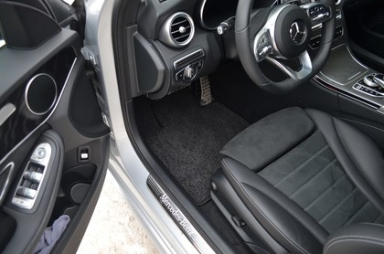 Ворсовые коврики на Mercedes C (W205) 2014 - 2023 в Чебоксарах Ворсовые коврики на Mercedes C (W205) 2014 - 2023 в Чебоксарах