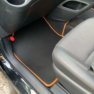 Коврики на Toyota Sienta II 2015 - 2022 в Чебоксарах Коврики на Toyota Sienta II 2015 - 2022 в Чебоксарах