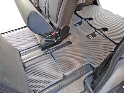 Коврики на Toyota Voxy (R80) 2014 - 2021 в Чебоксарах Коврики на Toyota Voxy (R80) 2014 - 2021 в Чебоксарах