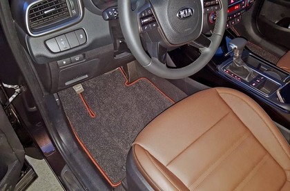 Ворсовые коврики на KIA Sorento III Prime 2015 - 2020 в Чебоксарах Ворсовые коврики на KIA Sorento III Prime 2015 - 2020 в Чебоксарах