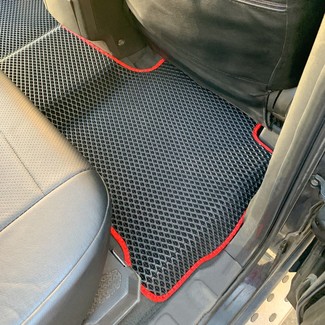 Ворсовые коврики на Nissan Navara III 2004 - 2015 в Чебоксарах Ворсовые коврики на Nissan Navara III 2004 - 2015 в Чебоксарах