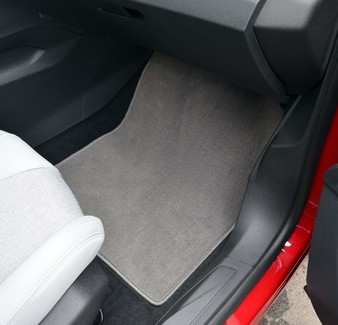 Коврики на Peugeot 3008 II 2016&nbsp;-&nbsp;2026 в Чебоксарах