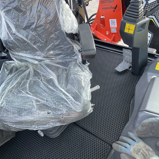 Ворсовые коврики на Спецтехника Экскаватор-погрузчик Cukurova 888 в Чебоксарах Ворсовые коврики на Спецтехника Экскаватор-погрузчик Cukurova 888 в Чебоксарах