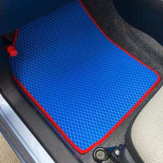 Ворсовые коврики на Toyota Vitz III 2010&nbsp;-&nbsp;2020 в Чебоксарах