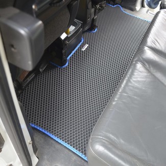 Ворсовые коврики на Nissan NV200 2009 - 2026 в Чебоксарах Ворсовые коврики на Nissan NV200 2009 - 2026 в Чебоксарах