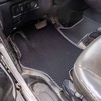 Ворсовые коврики на Hyundai Starex 1996 - 2007 в Чебоксарах Ворсовые коврики на Hyundai Starex 1996 - 2007 в Чебоксарах