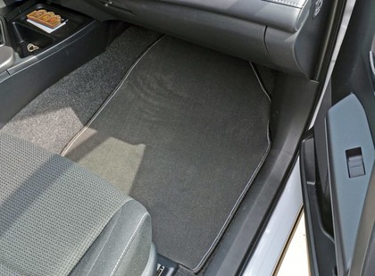 Ворсовые коврики на Toyota Rav4 IV 2012 - 2019 в Чебоксарах Ворсовые коврики на Toyota Rav4 IV 2012 - 2019 в Чебоксарах