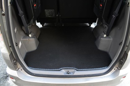 Ворсовые коврики на Toyota Voxy (R60) 2001 - 2007 в Чебоксарах Ворсовые коврики на Toyota Voxy (R60) 2001 - 2007 в Чебоксарах