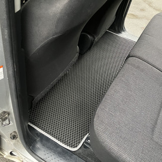 Коврики на Toyota Sienta II 2015 - 2022 в Чебоксарах Коврики на Toyota Sienta II 2015 - 2022 в Чебоксарах