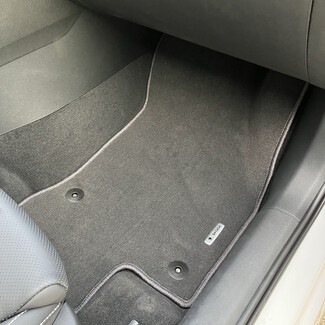 Ворсовые коврики на Skoda Superb III 2015 - 2026 в Чебоксарах Ворсовые коврики на Skoda Superb III 2015 - 2026 в Чебоксарах