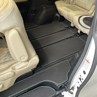 Ворсовые коврики на Toyota Vellfire (H30) 2015&nbsp;-&nbsp;2023 в Чебоксарах