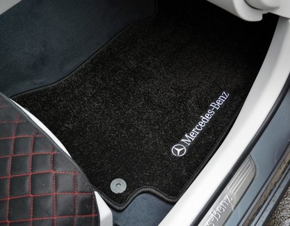 Ворсовые коврики на Mercedes C (W205) 2014 - 2023 в Чебоксарах Ворсовые коврики на Mercedes C (W205) 2014 - 2023 в Чебоксарах