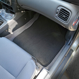 Ворсовые коврики на Nissan Almera 2 (N16) 2000 - 2006 в Чебоксарах Ворсовые коврики на Nissan Almera 2 (N16) 2000 - 2006 в Чебоксарах