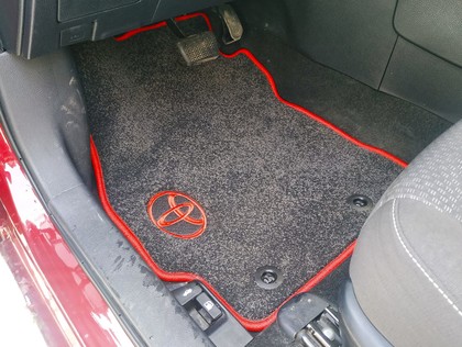 Ворсовые коврики на Toyota Corolla (E18) 2012 - 2019 в Чебоксарах Ворсовые коврики на Toyota Corolla (E18) 2012 - 2019 в Чебоксарах